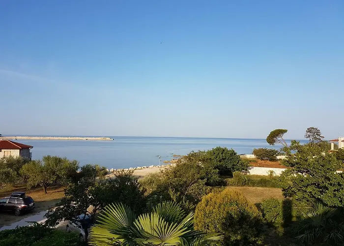 Beachfront Palma Apartman *